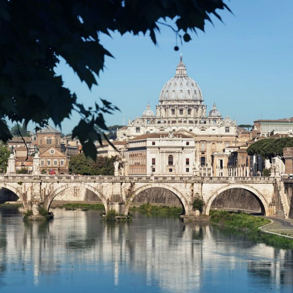 Rome stops tourist cruises due to dirty river